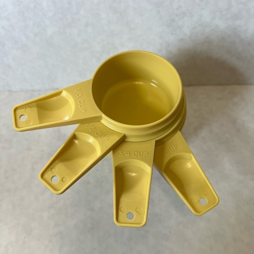 Vintage Tupperware Nesting Measuring Cups Set of 4 Yellow